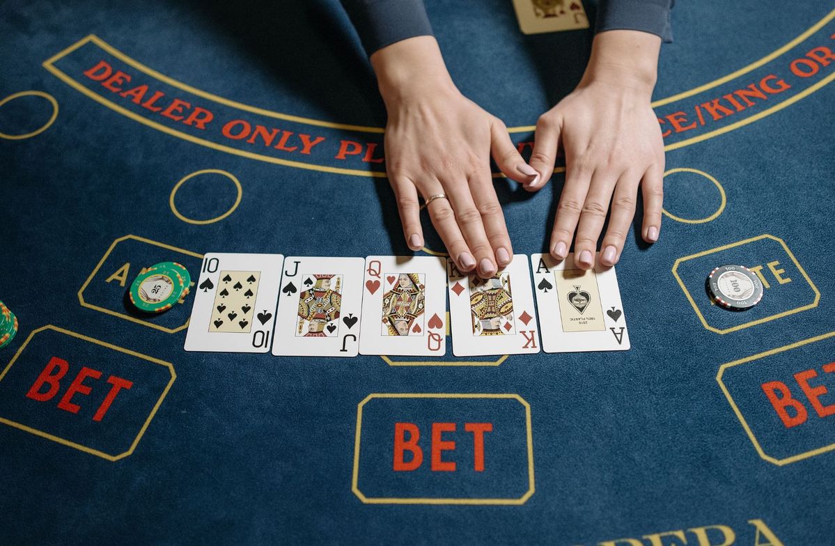 Lunar Slots پاکستان ریئل منی گیمز